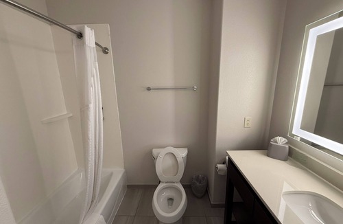 Marble Falls Hotel | Holiday Inn Express Marble Falls by IHG