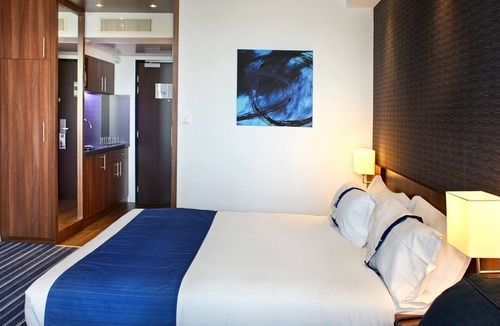 Port Marianne Hotel | Holiday Inn Express Montpellier - Odysseum by IHG