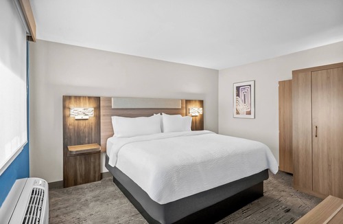 Monticello Hotel | Holiday Inn Express Monticello by IHG