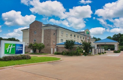 Palestine Hotel | Holiday Inn Express Palestine, an IHG Hotel