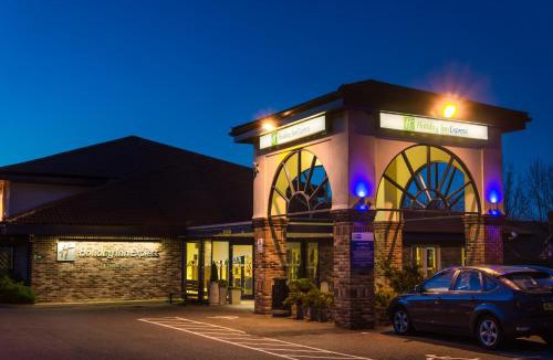 Alwalton Hotel | Holiday Inn Express Peterborough by IHG