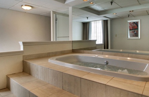 Poughkeepsie Hotel | Holiday Inn Express Poughkeepsie by IHG