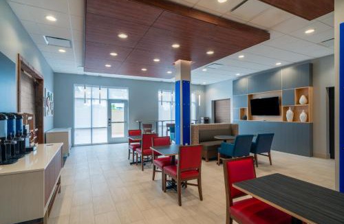 St. Peters Hotel | Holiday Inn Express & Suites - St Peters by IHG