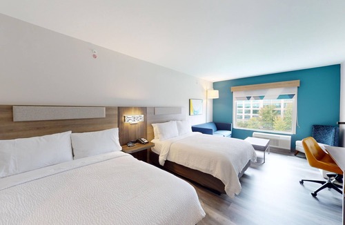 Schaumburg Hotel | Holiday Inn Express & Suites Chicago Schaumburg by IHG