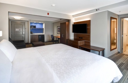 Schererville Hotel | Holiday Inn Express & Suites Schererville by IHG