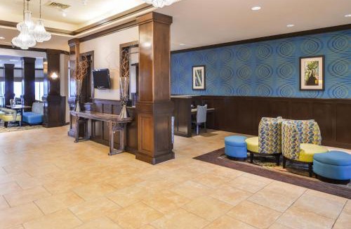 Wichita Falls Hotel | Holiday Inn Express & Suites Wichita Falls by IHG