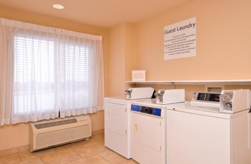 Wichita Falls Hotel | Holiday Inn Express & Suites Wichita Falls by IHG