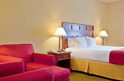 Salado Hotel | Holiday Inn Express Salado-Belton by IHG