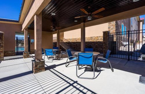 Tyrone Hotel | Holiday Inn Express Silver City by IHG