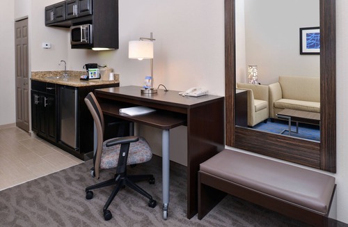 O'Fallon Hotel | Holiday Inn Express St. Louis West - O'Fallon by IHG