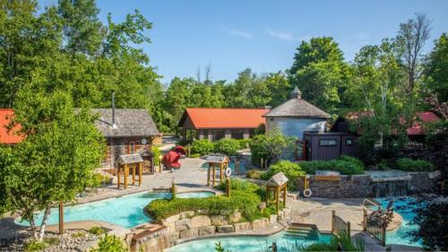 Collingwood Hotel | Holiday Inn Express & Suites - Collingwood