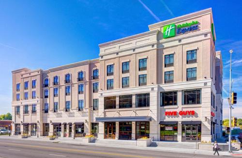 Rosedale Hotel | Holiday Inn Express & Suites - Kansas City KU Medical Center by IHG