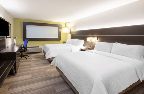Kingfisher Hotel | Holiday Inn Express & Suites Kingfisher by IHG