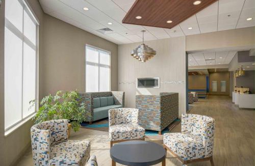 North Platte Hotel | Holiday Inn Express & Suites North Platte by IHG