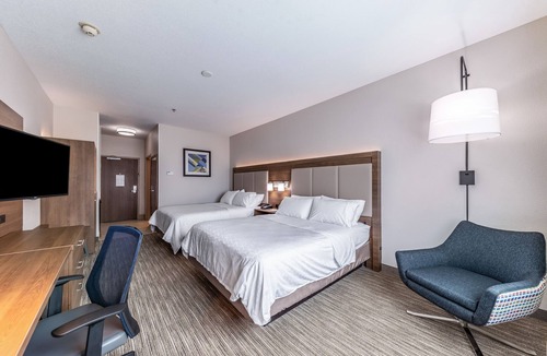 Fossil Creek Hotel | Holiday Inn Express & Suites Fort Worth - Fossil Creek by IHG