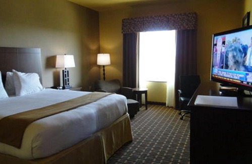 George West Hotel | Holiday Inn Express & Suites George West by IHG