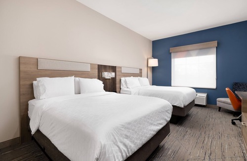 Kingsville Hotel | Holiday Inn Express & Suites Kingsville by IHG