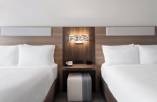 Meridian Hotel | Holiday Inn Express & Suites Meridian I 20 by IHG