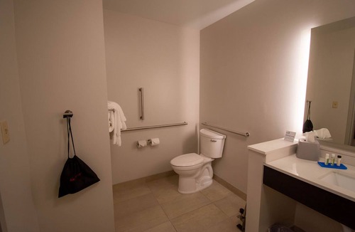 Tonawanda Hotel | Holiday Inn Express & Suites Tonawanda - Buffalo Area by IHG