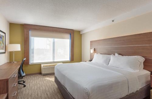 Cannifton Hotel | Holiday Inn Express & Suites - Belleville by IHG