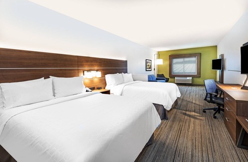 Junction Hotel | Holiday Inn Express & Suites Junction by IHG