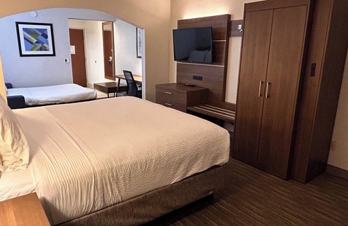 Reidsville Hotel | HOLIDAY INN EXPRESS & SUITES REIDSVILLE by IHG