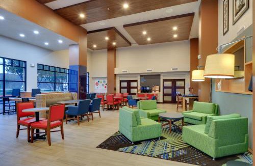 Round Rock Hotel | Holiday Inn Express & Suites - Austin - Round Rock by IHG