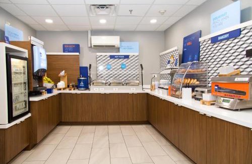 Arden-Arcade Hotel | Holiday Inn Express & Suites Sacramento NE Cal Expo by IHG