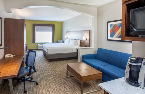 Texarkana Hotel | Holiday Inn Express & Suites Texarkana by IHG