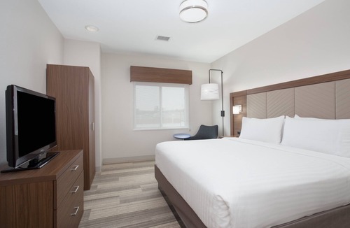 Amarillo Hotel | Holiday Inn Express & Suites Amarillo by IHG