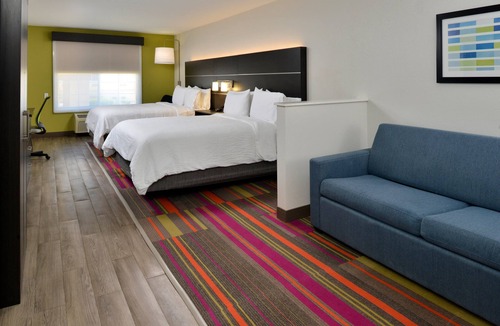 Carthage Hotel | Holiday Inn Express & Suites Carthage by IHG