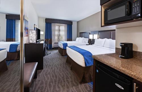 Tulsa County Hotel | Holiday Inn Express & Suites Glenpool by IHG
