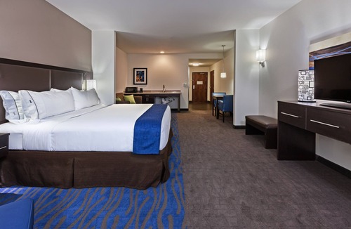 Glenpool Hotel | Holiday Inn Express & Suites Glenpool-Tulsa South by IHG