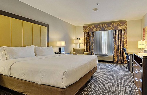 Gonzales Hotel | Holiday Inn Express & Suites Gonzales by IHG
