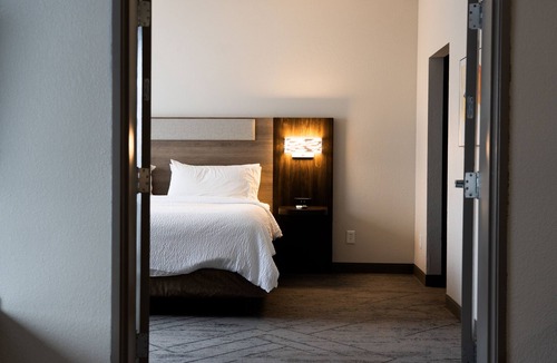Hiawassee Hotel | Holiday Inn Express & Suites Hiawassee by IHG