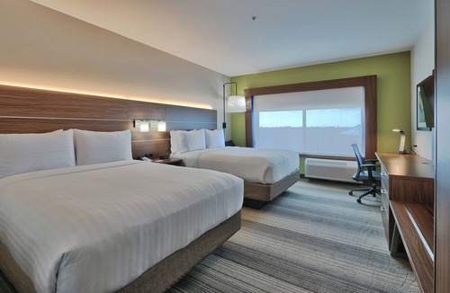 Northeast Houston Hotel | Holiday Inn Express & Suites Houston East - Beltway 8 by IHG