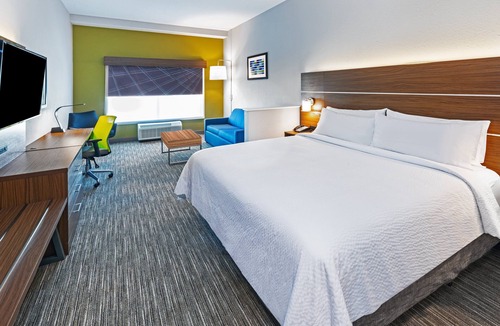 Northside Hotel | Holiday Inn Express & Suites Houston – Downtown North by IHG