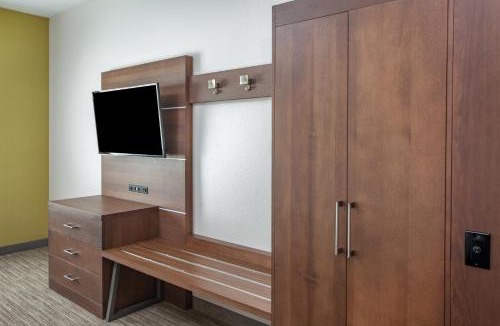 Texarkana Hotel | Holiday Inn Express & Suites Texarkana by IHG