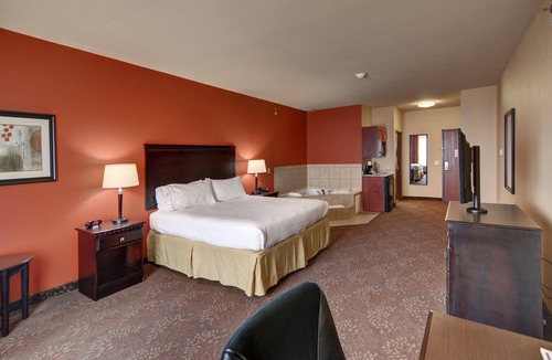 Altus Hotel | Holiday Inn Express & Suites Altus by IHG