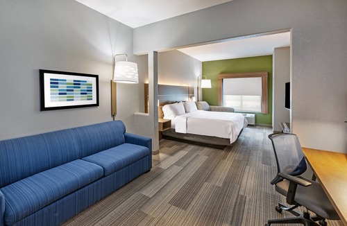 Hutto Hotel | Holiday Inn Express & Suites Austin NE - Hutto by IHG