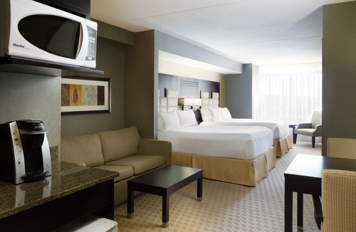 Bells Corners Hotel | Holiday Inn Express & Suites Ottawa West - Nepean by IHG