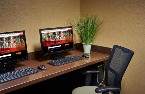 Timmins Hotel | Holiday Inn Express & Suites Timmins by IHG