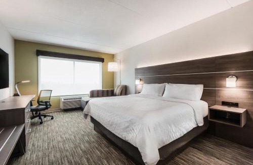 Welland Hotel | Holiday Inn Express & Suites - Welland