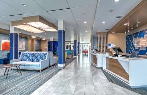 Plano Hotel | Holiday Inn Express & Suites Dallas - Plano North by IHG