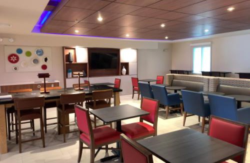 Exmore Hotel | Holiday Inn Express & Suites Exmore - Eastern Shore by IHG