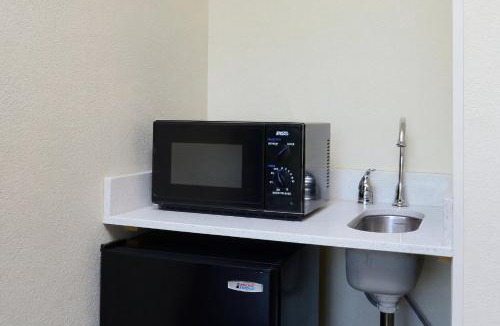 Durham Hotel | Holiday Inn Express & Suites Raleigh Durham Airport at RTP by IHG
