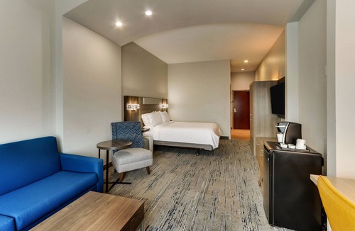 Ardmore Hotel | Holiday Inn Express & Suites Ardmore by IHG