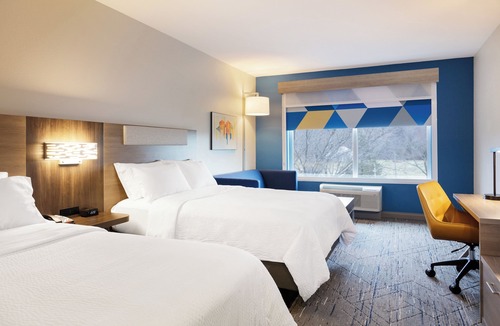 Sweetbriar Hotel | Holiday Inn Express & Suites Austin South by IHG