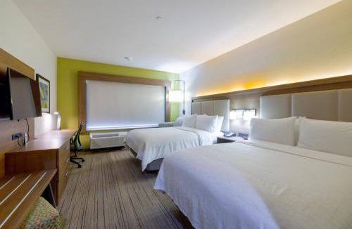 Lake Highlands Hotel | Holiday Inn Express & Suites Dallas NE Arboretum