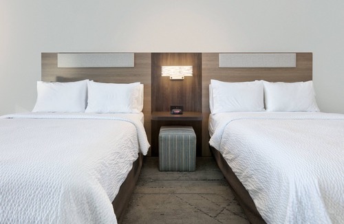Far North Dallas Hotel | Holiday Inn Express & Suites North Dallas at Preston by IHG